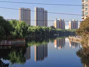 跟随中厚板钢材价格探索自然美景，启程寻找内心的宁静与美景的交汇点